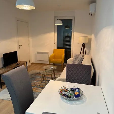 アパート Campus *